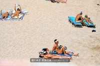希腊岛天体浴场目击实录