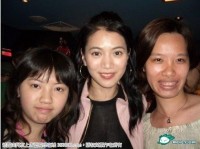 一个女神，萝莉，和女屌丝的故事，挥泪啊