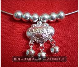 热卖银亲嘴鱼项圈