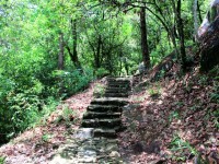 合掌岩（二）
