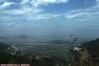 座大巴车上拍福建宁德湾滩涂!