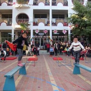 快乐圣诞 美丽相约——实幼开展迎圣诞亲子活动