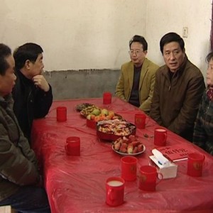 省委文明办副主任赵健一行到我县慰问道德模范