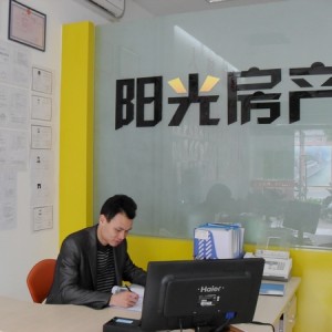 阳光房产代理中心、阳光传媒中心——廖加川