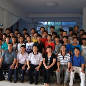 将乐县人民政府委托三明市高级技校培训的车工班顺利开班
