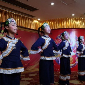我县举办丰富多彩的2012年春节群众文化系列活动